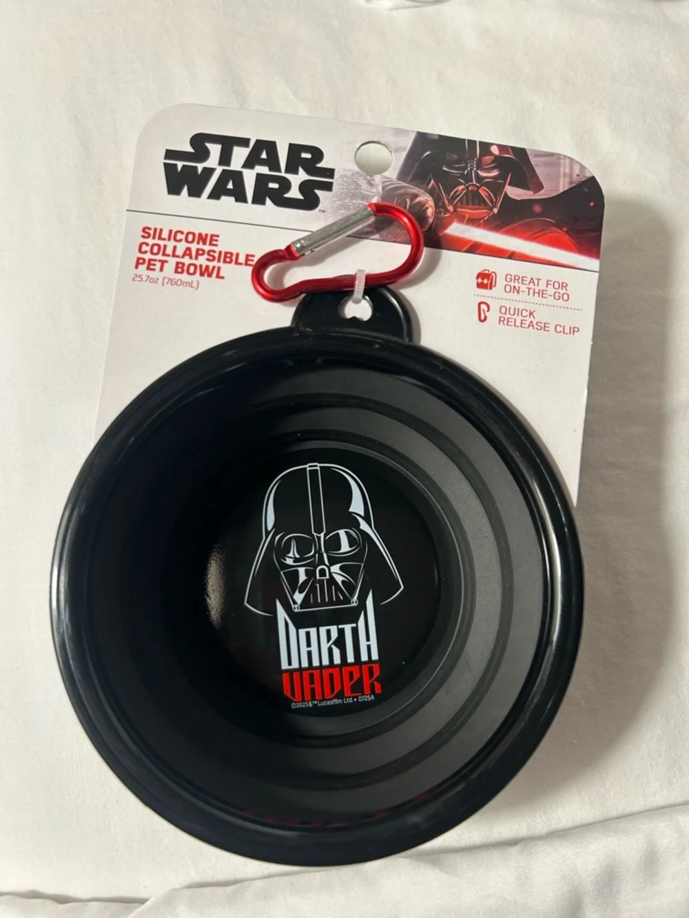 Star Wars Black Darth Vader Collapsible Silicone Pet Bowl with Red Clip